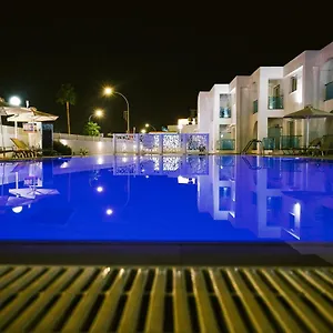 Kaos ** Agia Napa