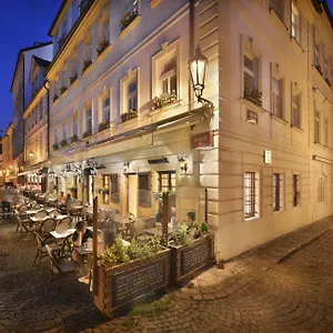 hotellátogatás
