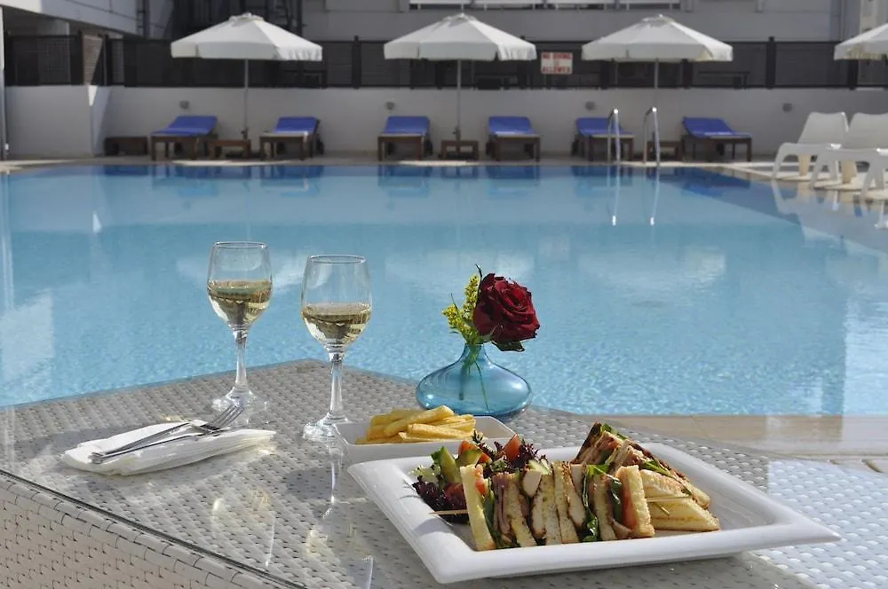 Sun Hall Hotel Larnaca